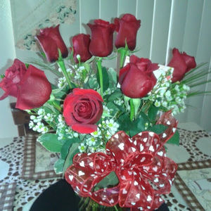 Meet your Posher, Adela